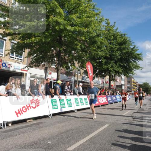 15.09.2024 - PSD Bank Halbmarathon Miley Keyser http://msf.ph/oto/7062935 15.09.2024 12:12:01 Ziel 1856, 2001, 2013, 2065, 2120, 2809, 2810, 3531 meine-sportfotos.de