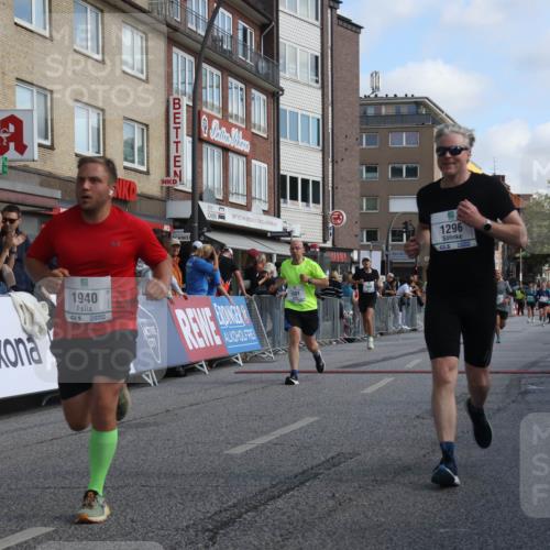 15.09.2024 - PSD Bank Halbmarathon Michael Strokosch http://msf.ph/oto/7062941 15.09.2024 11:50:35 Ziel 783, 1296, 1312, 1493, 1501, 1632, 1666, 1813, 1851, 1940, 2514, 2666, 3546 meine-sportfotos.de