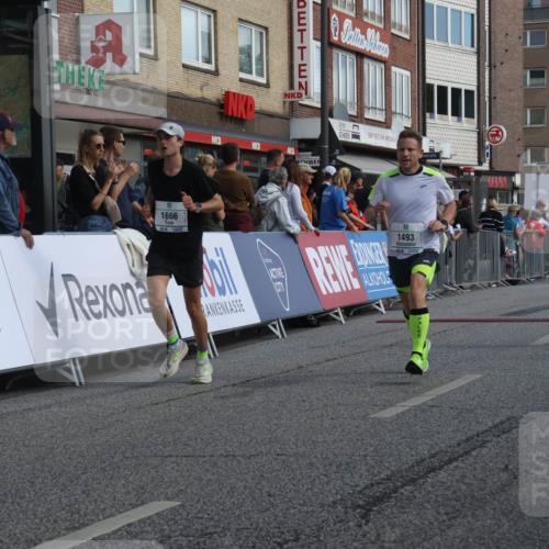 15.09.2024 - PSD Bank Halbmarathon Michael Strokosch http://msf.ph/oto/7062964 15.09.2024 11:50:39 Ziel 783, 974, 1296, 1493, 1501, 1632, 1666, 1813, 1851, 1940, 2492, 2658, 2666, 3545 meine-sportfotos.de