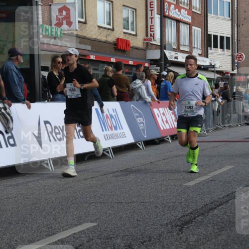 15.09.2024 - PSD Bank Halbmarathon Michael Strokosch http://msf.ph/oto/7062967 15.09.2024 11:50:40 Ziel 783, 974, 1296, 1493, 1501, 1632, 1666, 1813, 1940, 2492, 2658, 2666, 3545 meine-sportfotos.de