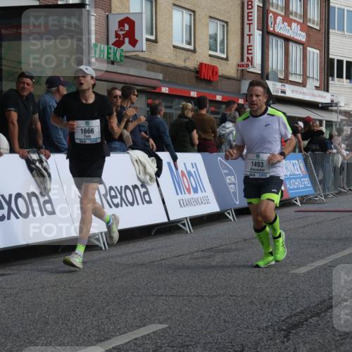 15.09.2024 - PSD Bank Halbmarathon Michael Strokosch http://msf.ph/oto/7062970 15.09.2024 11:50:40 Ziel 783, 974, 1296, 1493, 1501, 1632, 1666, 1813, 1940, 2492, 2658, 2666, 3545 meine-sportfotos.de