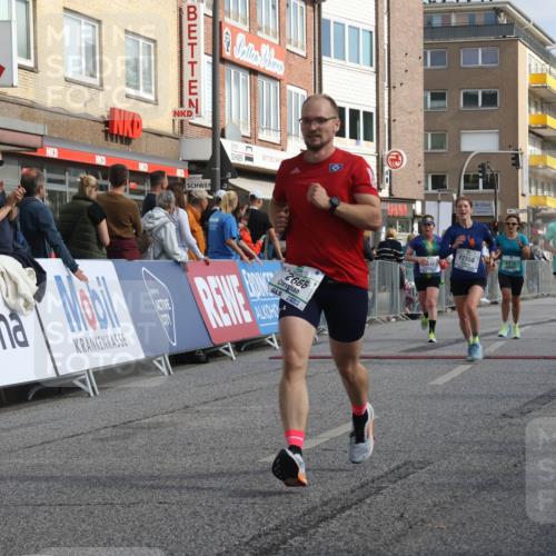 15.09.2024 - PSD Bank Halbmarathon Michael Strokosch http://msf.ph/oto/7062987 15.09.2024 11:50:44 Ziel 974, 1296, 1493, 1501, 1632, 1666, 1940, 2269, 2284, 2492, 2658, 2666, 3545 meine-sportfotos.de