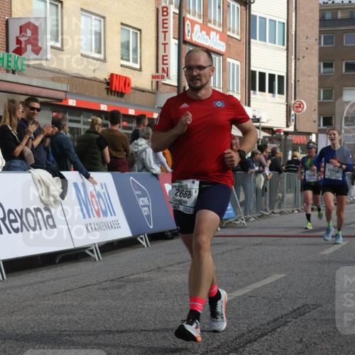 15.09.2024 - PSD Bank Halbmarathon Michael Strokosch http://msf.ph/oto/7062989 15.09.2024 11:50:44 Ziel 974, 1296, 1493, 1501, 1632, 1666, 1940, 2269, 2284, 2492, 2658, 2666, 3545 meine-sportfotos.de