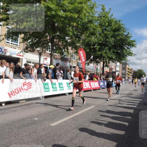 15.09.2024 - PSD Bank Halbmarathon Miley Keyser http://msf.ph/oto/7062991 15.09.2024 12:12:03 Ziel 1856, 2001, 2013, 2065, 2120, 2227, 2809, 2810, 3531 meine-sportfotos.de