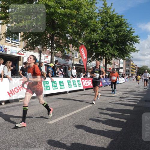 15.09.2024 - PSD Bank Halbmarathon Miley Keyser http://msf.ph/oto/7063008 15.09.2024 12:12:04 Ziel 1856, 2001, 2013, 2065, 2120, 2202, 2227, 2809, 2810, 3531 meine-sportfotos.de