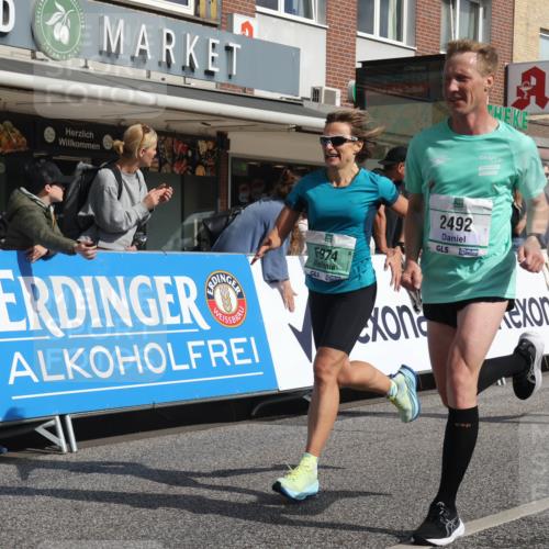 15.09.2024 - PSD Bank Halbmarathon Michael Strokosch http://msf.ph/oto/7063015 15.09.2024 11:50:48 Ziel 974, 1366, 1493, 1501, 1632, 1666, 2018, 2269, 2284, 2492, 2658, 2666, 3545 meine-sportfotos.de