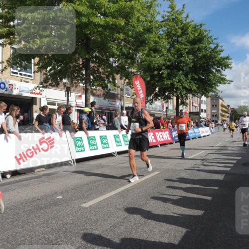 15.09.2024 - PSD Bank Halbmarathon Miley Keyser http://msf.ph/oto/7063017 15.09.2024 12:12:04 Ziel 1856, 2001, 2013, 2065, 2120, 2202, 2227, 2809, 2810, 3531 meine-sportfotos.de