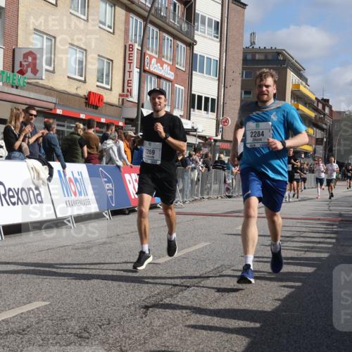 15.09.2024 - PSD Bank Halbmarathon Michael Strokosch http://msf.ph/oto/7063025 15.09.2024 11:50:51 Ziel 974, 1366, 1493, 1608, 1632, 1666, 1705, 2018, 2269, 2284, 2492, 2658, 2666, 2895, 3545 meine-sportfotos.de