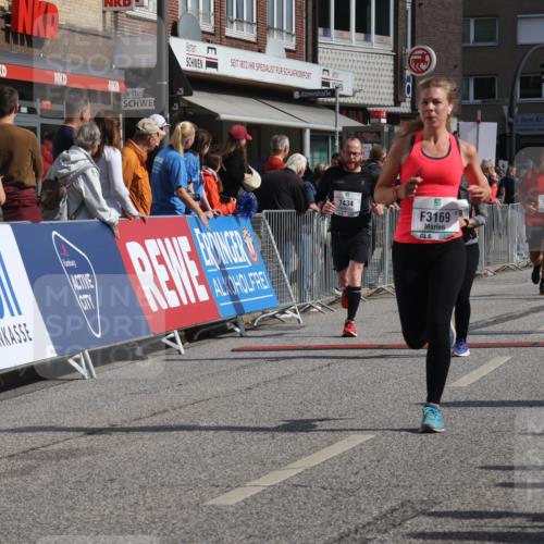 15.09.2024 - PSD Bank Halbmarathon Michael Strokosch http://msf.ph/oto/7063140 15.09.2024 11:51:21 Ziel 1434, 1873, 1876, 1954, 2749, 2898, 3169 meine-sportfotos.de