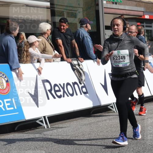 15.09.2024 - PSD Bank Halbmarathon Michael Strokosch http://msf.ph/oto/7063160 15.09.2024 11:51:24 Ziel 1434, 1873, 1876, 1954, 2504, 2569, 2749, 3169 meine-sportfotos.de