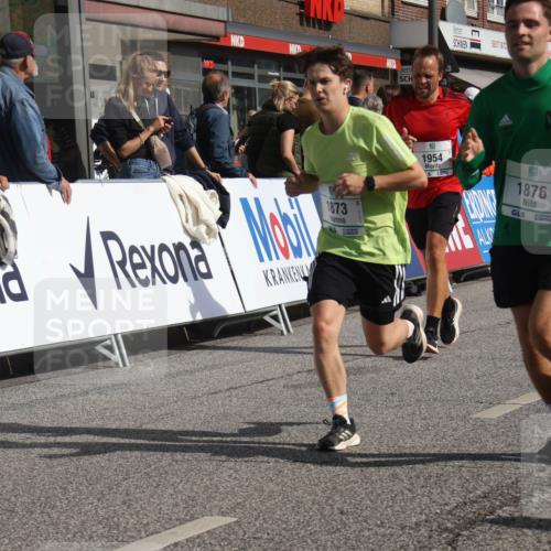 15.09.2024 - PSD Bank Halbmarathon Michael Strokosch http://msf.ph/oto/7063175 15.09.2024 11:51:26 Ziel 1434, 1772, 1873, 1876, 1954, 2314, 2504, 2566, 2569, 2749, 3169 meine-sportfotos.de