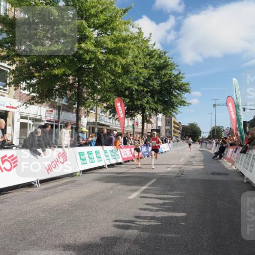 15.09.2024 - PSD Bank Halbmarathon Miley Keyser http://msf.ph/oto/7063176 15.09.2024 11:10:32 Ziel 404, 512, 520, 840 meine-sportfotos.de