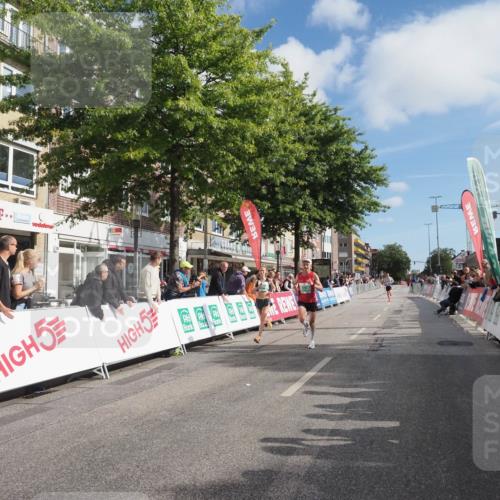 15.09.2024 - PSD Bank Halbmarathon Miley Keyser http://msf.ph/oto/7063189 15.09.2024 11:10:32 Ziel 404, 512, 520, 840 meine-sportfotos.de