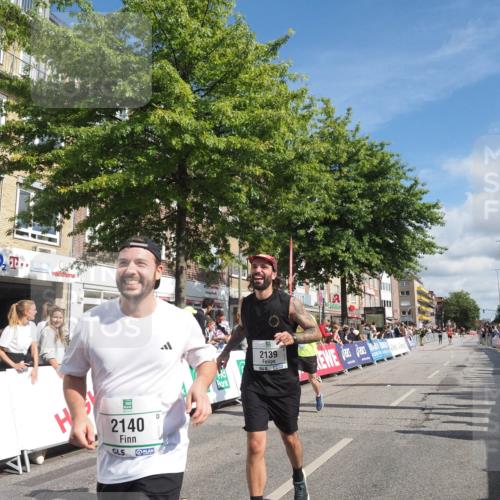 15.09.2024 - PSD Bank Halbmarathon Miley Keyser http://msf.ph/oto/7063218 15.09.2024 12:12:19 Ziel 986, 1610, 2013, 2139, 2140, 2202, 2227, 3009 meine-sportfotos.de
