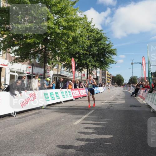 15.09.2024 - PSD Bank Halbmarathon Miley Keyser http://msf.ph/oto/7063243 15.09.2024 11:10:37 Ziel 404, 511, 512, 520, 840 meine-sportfotos.de