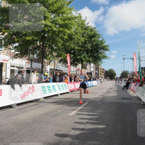 15.09.2024 - PSD Bank Halbmarathon Miley Keyser http://msf.ph/oto/7063248 15.09.2024 11:10:37 Ziel 404, 511, 512, 520, 840 meine-sportfotos.de