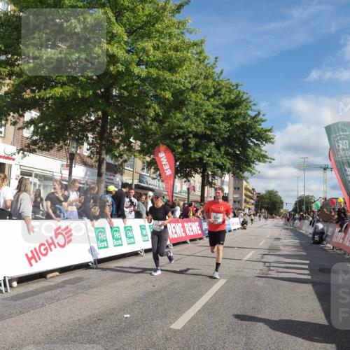 15.09.2024 - PSD Bank Halbmarathon Miley Keyser http://msf.ph/oto/7063271 15.09.2024 12:12:32 Ziel 1610, 2139, 2140, 2349, 3480 meine-sportfotos.de