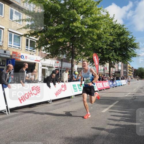 15.09.2024 - PSD Bank Halbmarathon Miley Keyser http://msf.ph/oto/7063274 15.09.2024 11:10:37 Ziel 404, 511, 512, 520, 840 meine-sportfotos.de