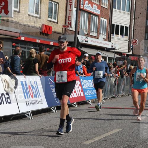15.09.2024 - PSD Bank Halbmarathon Michael Strokosch http://msf.ph/oto/7063300 15.09.2024 11:51:46 Ziel 1192, 1494, 1553, 1661, 1767, 1793, 2487, 2536, 2636, 2725, 2775, 2825, 2835, 3035, 3518, 3547 meine-sportfotos.de