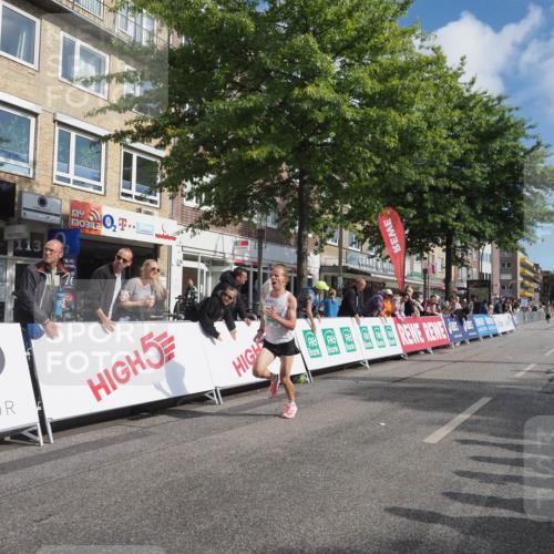 15.09.2024 - PSD Bank Halbmarathon Miley Keyser http://msf.ph/oto/7063303 15.09.2024 11:10:41 Ziel 404, 511, 520 meine-sportfotos.de