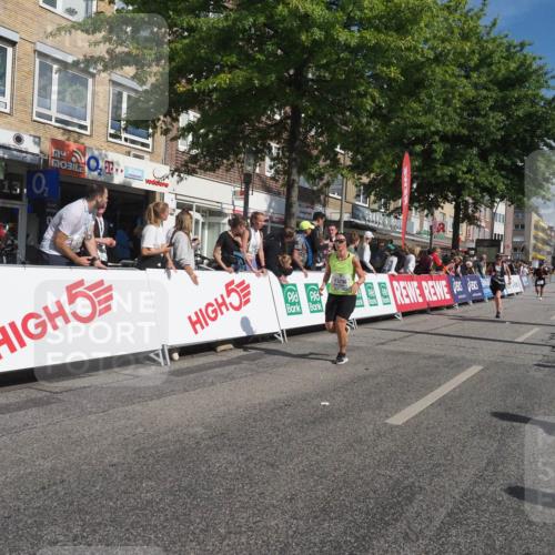 15.09.2024 - PSD Bank Halbmarathon Miley Keyser http://msf.ph/oto/7063310 15.09.2024 12:12:46 Ziel 2210, 2926, 3296 meine-sportfotos.de