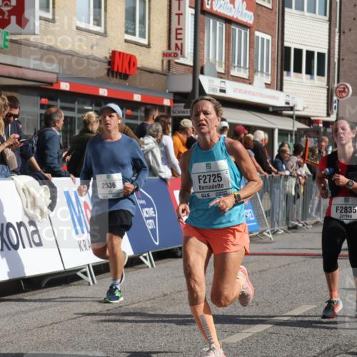 15.09.2024 - PSD Bank Halbmarathon Michael Strokosch http://msf.ph/oto/7063314 15.09.2024 11:51:48 Ziel 1192, 1494, 1553, 1661, 1767, 1793, 2487, 2536, 2636, 2725, 2775, 2825, 2835, 3035, 3518, 3547 meine-sportfotos.de