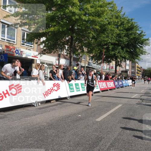 15.09.2024 - PSD Bank Halbmarathon Miley Keyser http://msf.ph/oto/7063350 15.09.2024 12:12:48 Ziel 2210, 2926, 3296 meine-sportfotos.de