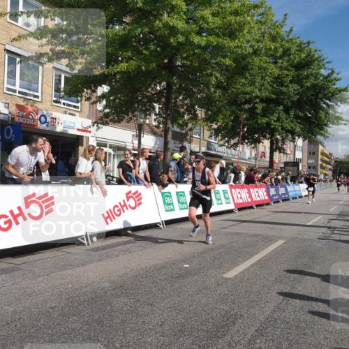 15.09.2024 - PSD Bank Halbmarathon Miley Keyser http://msf.ph/oto/7063353 15.09.2024 12:12:48 Ziel 2210, 2926, 3296 meine-sportfotos.de