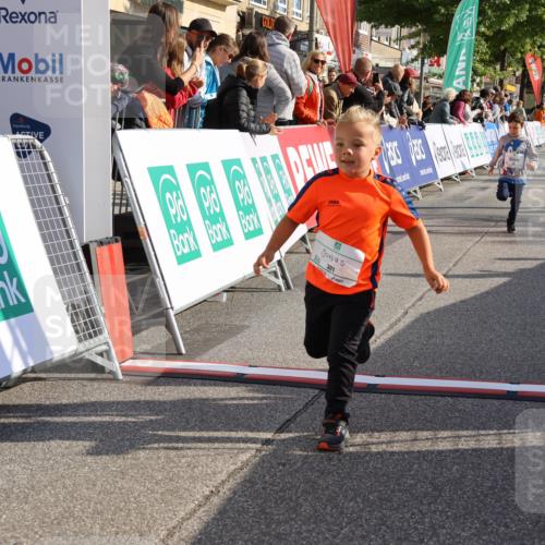 15.09.2024 - PSD Bank Halbmarathon Strokosch-Dieckow http://msf.ph/oto/7063378 15.09.2024 10:32:42 Ziel 40, 68, 148, 157, 193, 280, 301 meine-sportfotos.de