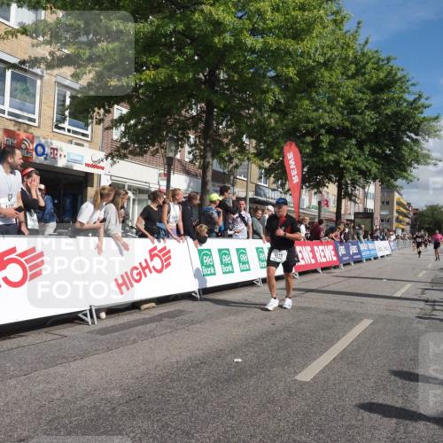 15.09.2024 - PSD Bank Halbmarathon Miley Keyser http://msf.ph/oto/7063379 15.09.2024 12:12:53 Ziel 1903, 2210, 2926, 3296 meine-sportfotos.de