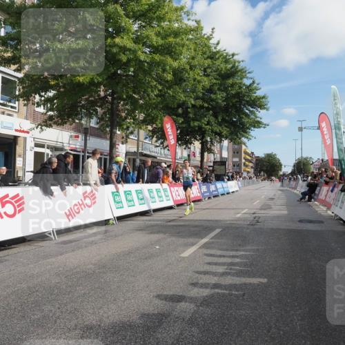 15.09.2024 - PSD Bank Halbmarathon Miley Keyser http://msf.ph/oto/7063389 15.09.2024 11:10:56 Ziel 481, 511, 523, 524, 543 meine-sportfotos.de