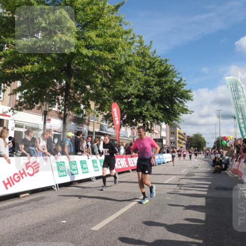 15.09.2024 - PSD Bank Halbmarathon Miley Keyser http://msf.ph/oto/7063423 15.09.2024 12:13:02 Ziel 1815, 1903, 2210, 2300, 2732, 2856, 3254 meine-sportfotos.de