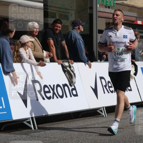 15.09.2024 - PSD Bank Halbmarathon Michael Strokosch http://msf.ph/oto/7063425 15.09.2024 11:52:03 Ziel 1354, 1552, 1606, 1661, 1667, 2493, 2655, 2775, 2825 meine-sportfotos.de