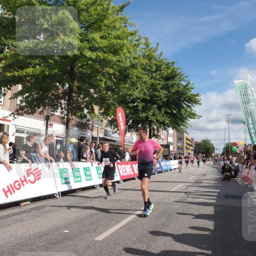 15.09.2024 - PSD Bank Halbmarathon Miley Keyser http://msf.ph/oto/7063429 15.09.2024 12:13:02 Ziel 1815, 1903, 2210, 2300, 2732, 2856, 3254 meine-sportfotos.de