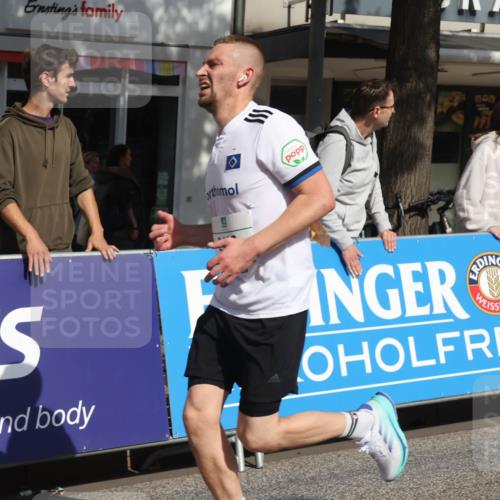 15.09.2024 - PSD Bank Halbmarathon Michael Strokosch http://msf.ph/oto/7063439 15.09.2024 11:52:06 Ziel 1354, 1552, 1606, 1667, 1908, 2182, 2493, 2502, 2655 meine-sportfotos.de