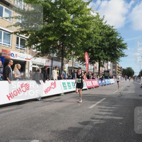 15.09.2024 - PSD Bank Halbmarathon Miley Keyser http://msf.ph/oto/7063456 15.09.2024 11:11:07 Ziel 513, 518, 523, 524, 543 meine-sportfotos.de