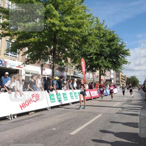 15.09.2024 - PSD Bank Halbmarathon Miley Keyser http://msf.ph/oto/7063486 15.09.2024 12:13:07 Ziel 1815, 1903, 1982, 2100, 2300, 2393, 2732, 2856, 3254 meine-sportfotos.de