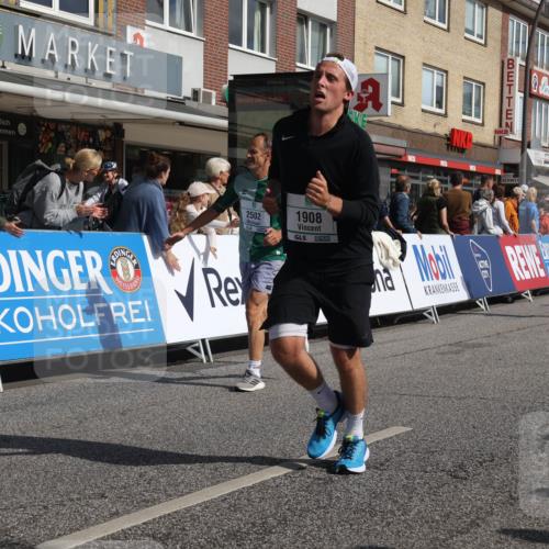 15.09.2024 - PSD Bank Halbmarathon Michael Strokosch http://msf.ph/oto/7063488 15.09.2024 11:52:15 Ziel 1354, 1380, 1556, 1667, 1908, 2182, 2422, 2502, 2655, 2693 meine-sportfotos.de