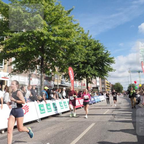 15.09.2024 - PSD Bank Halbmarathon Miley Keyser http://msf.ph/oto/7063494 15.09.2024 12:13:08 Ziel 1815, 1903, 1982, 2100, 2300, 2393, 2732, 2856, 3254 meine-sportfotos.de