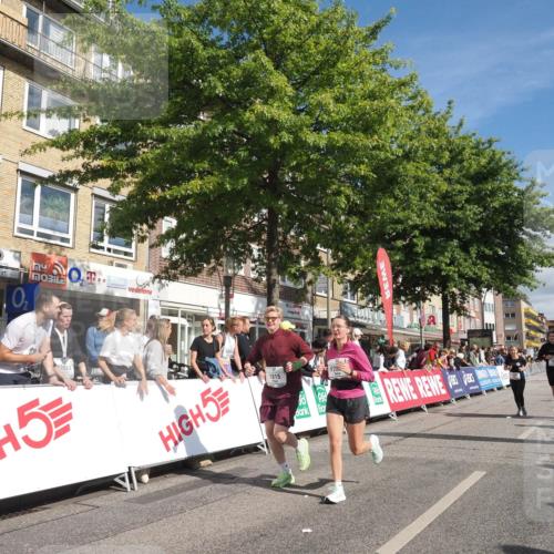 15.09.2024 - PSD Bank Halbmarathon Miley Keyser http://msf.ph/oto/7063533 15.09.2024 12:13:09 Ziel 1815, 1903, 1982, 2100, 2300, 2393, 2732, 2856, 3254 meine-sportfotos.de