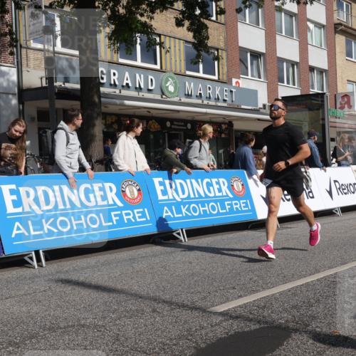 15.09.2024 - PSD Bank Halbmarathon Michael Strokosch http://msf.ph/oto/7063539 15.09.2024 11:52:24 Ziel 1197, 1342, 1378, 1380, 1556, 1569, 1595, 1696, 1834, 1908, 1980, 2153, 2182, 2422, 2502, 2693, 3527 meine-sportfotos.de