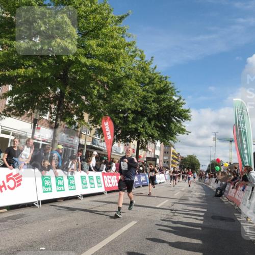 15.09.2024 - PSD Bank Halbmarathon Miley Keyser http://msf.ph/oto/7063572 15.09.2024 12:13:17 Ziel 1815, 1982, 2064, 2099, 2100, 2203, 2300, 2393, 2732, 2856, 3043, 3254, 3497 meine-sportfotos.de