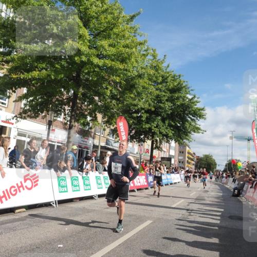 15.09.2024 - PSD Bank Halbmarathon Miley Keyser http://msf.ph/oto/7063593 15.09.2024 12:13:18 Ziel 1815, 1982, 2064, 2099, 2100, 2203, 2300, 2393, 2732, 2856, 3043, 3254, 3497 meine-sportfotos.de