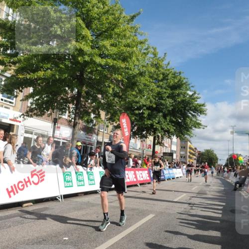 15.09.2024 - PSD Bank Halbmarathon Miley Keyser http://msf.ph/oto/7063597 15.09.2024 12:13:18 Ziel 1815, 1982, 2064, 2099, 2100, 2203, 2300, 2393, 2732, 2856, 3043, 3254, 3497 meine-sportfotos.de