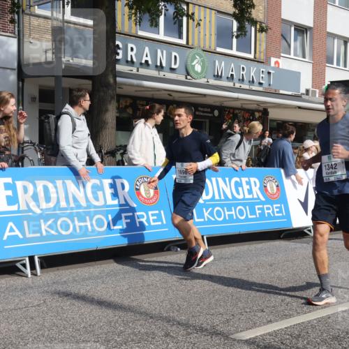 15.09.2024 - PSD Bank Halbmarathon Michael Strokosch http://msf.ph/oto/7063605 15.09.2024 11:52:33 Ziel 1197, 1210, 1276, 1342, 1378, 1416, 1556, 1569, 1595, 1685, 1696, 1776, 1798, 1801, 1812, 1834, 1893, 1980, 2153, 2507, 2712, 2741, 2844, 3527 meine-sportfotos.de