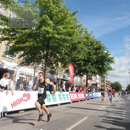 15.09.2024 - PSD Bank Halbmarathon Miley Keyser http://msf.ph/oto/7063620 15.09.2024 12:13:19 Ziel 1815, 1982, 2064, 2099, 2100, 2203, 2300, 2393, 2732, 2856, 3043, 3254, 3497 meine-sportfotos.de