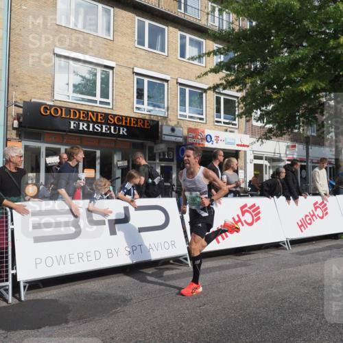 15.09.2024 - PSD Bank Halbmarathon Miley Keyser http://msf.ph/oto/7063663 15.09.2024 11:11:35 Ziel 485, 515, 516, 539, 548 meine-sportfotos.de