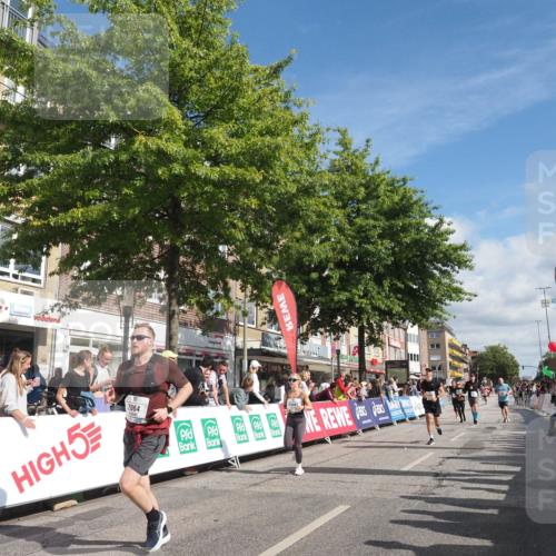 15.09.2024 - PSD Bank Halbmarathon Miley Keyser http://msf.ph/oto/7063689 15.09.2024 12:13:23 Ziel 1982, 2050, 2064, 2099, 2100, 2148, 2178, 2203, 2300, 2393, 3043, 3044, 3254, 3497 meine-sportfotos.de