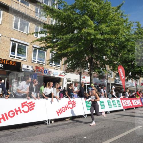 15.09.2024 - PSD Bank Halbmarathon Miley Keyser http://msf.ph/oto/7063714 15.09.2024 12:13:24 Ziel 1982, 2050, 2064, 2099, 2100, 2148, 2178, 2203, 2300, 2393, 3043, 3044, 3254, 3497 meine-sportfotos.de
