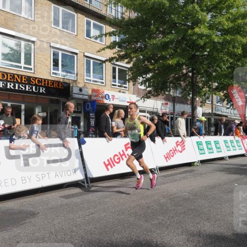 15.09.2024 - PSD Bank Halbmarathon Miley Keyser http://msf.ph/oto/7063759 15.09.2024 11:11:46 Ziel 485, 537, 539 meine-sportfotos.de